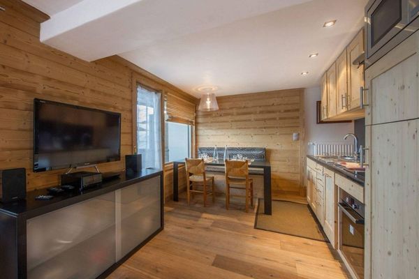 APARTMENT FOR SALE IN COURCHEVEL 1850