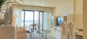 Apartamento en alquiler en Doncella Beach con vista al mar