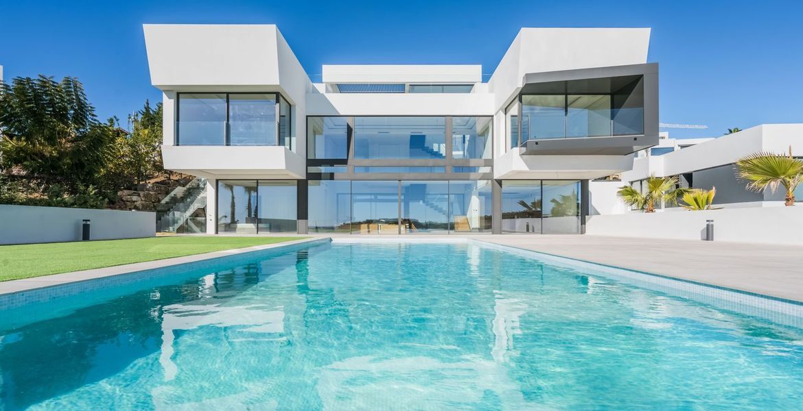 Nueva increíble villa de lujo de estilo contemporáneo