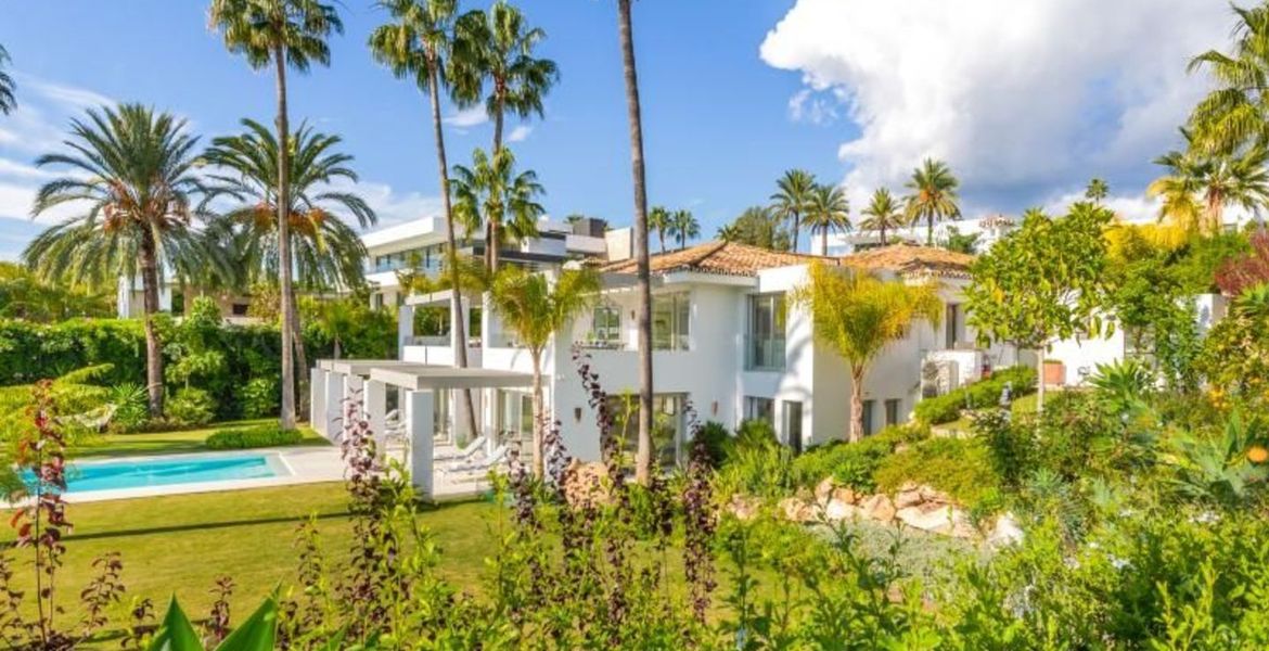 Villa en alquiler en Las Lomas de Marbella
