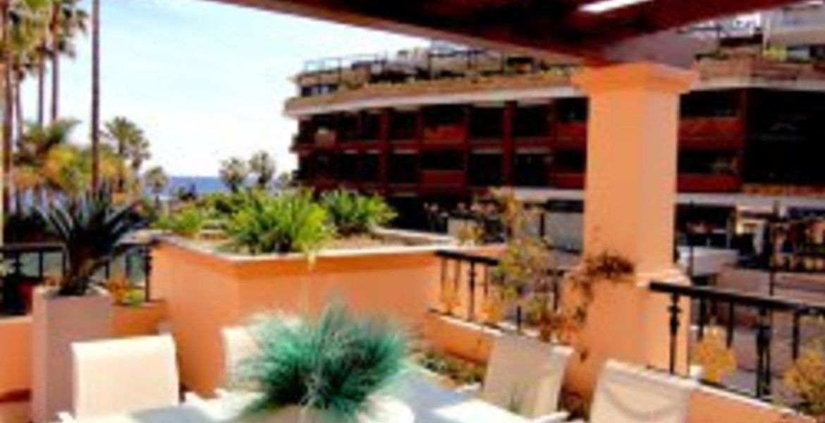 Apartamento de 3 dormitorios en Puerto Banús.