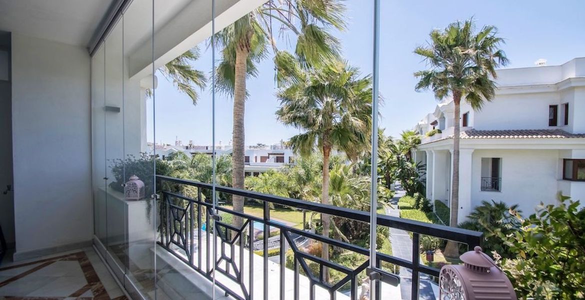 Doncella Beach Apartamentos en primera línea de mar