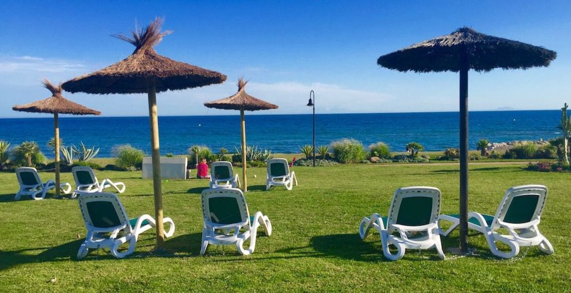 TORRE BERMEJA  apartments on the coast