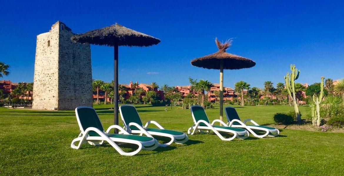 TORRE BERMEJA  apartments on the coast