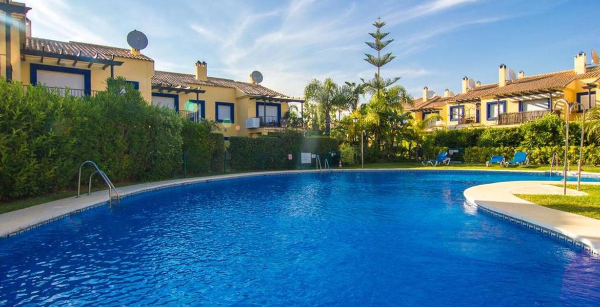 Town House for rent in Puerto Banus Marbella