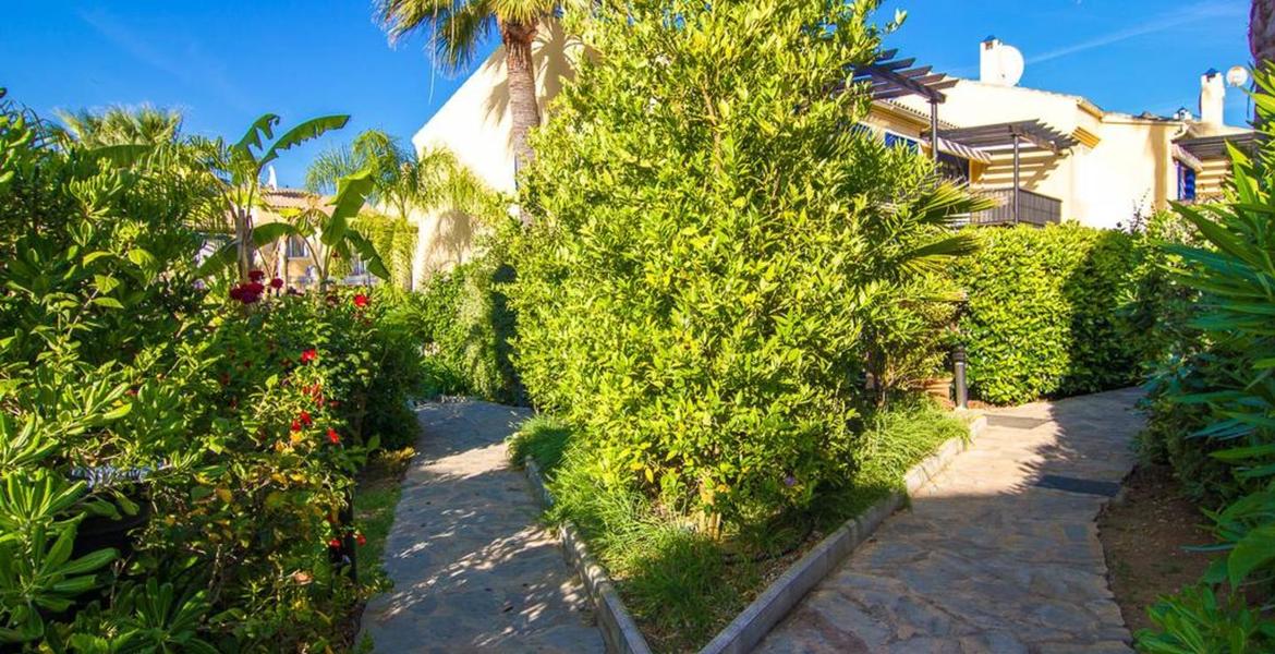 Town House for rent in Puerto Banus Marbella