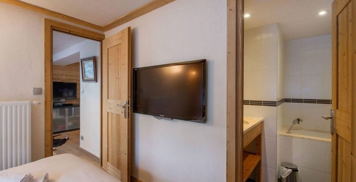 APARTMENT FOR SALE IN COURCHEVEL 1850