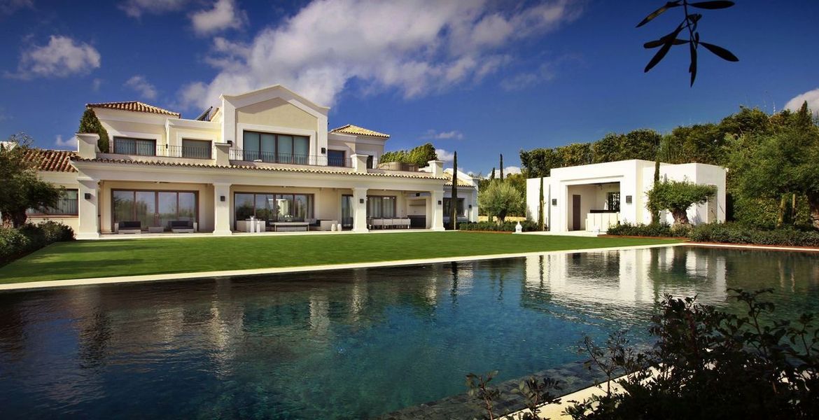 Luxurious six-bedroom Villa SOTOGRANDE