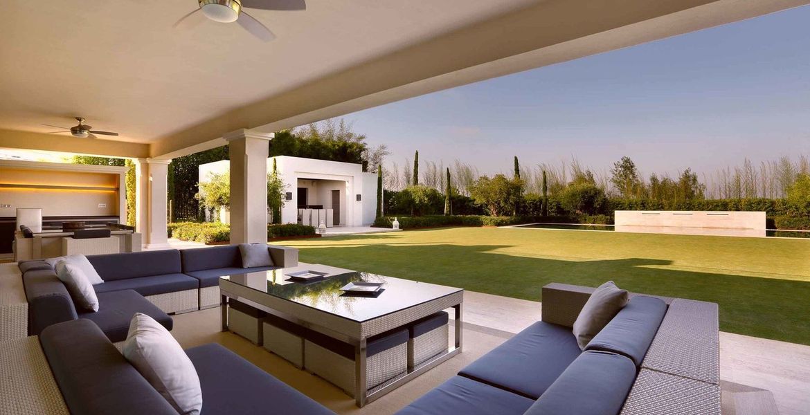 Luxurious six-bedroom Villa SOTOGRANDE