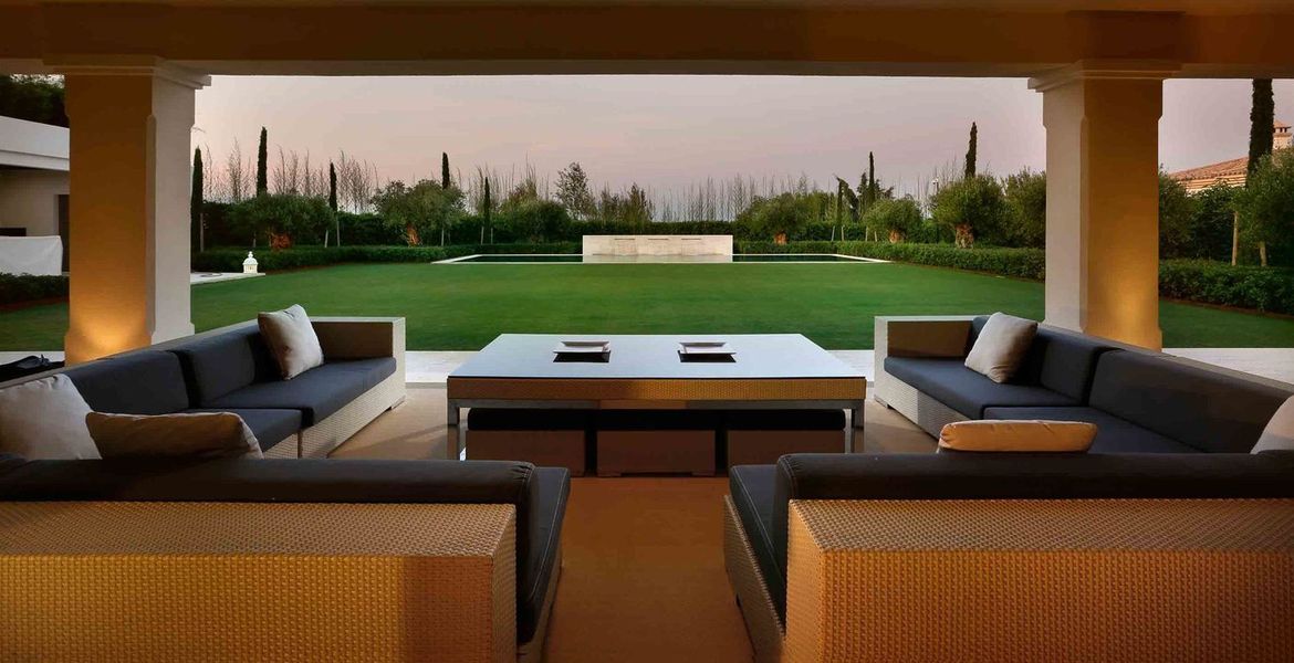 Luxurious six-bedroom Villa SOTOGRANDE