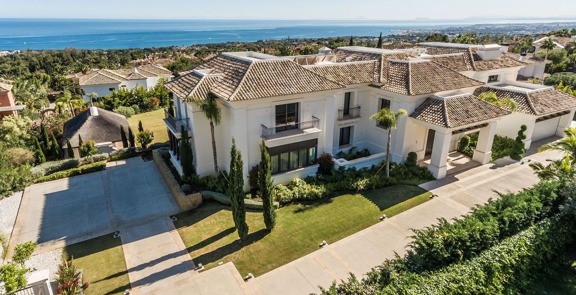 Magnificent Villa in Marbella Golden Mile