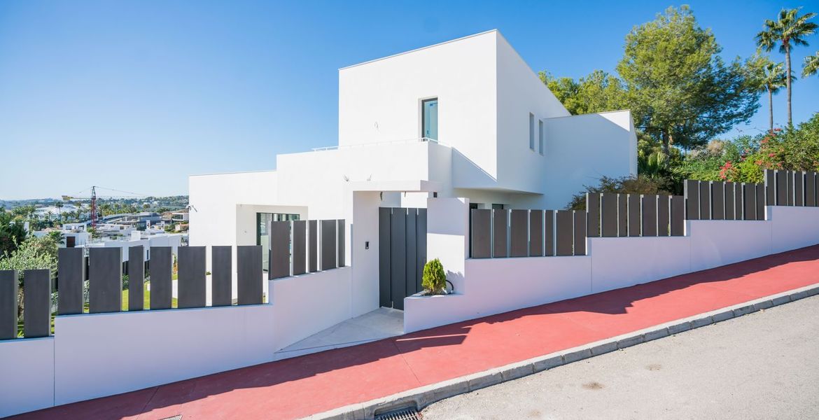 Nueva villa de lujo contemporánea con estilo