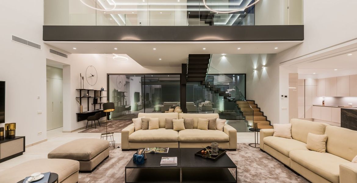 Nueva increíble villa de lujo de estilo contemporáneo