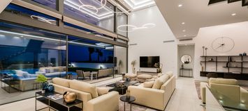 Nueva increíble villa de lujo de estilo contemporáneo