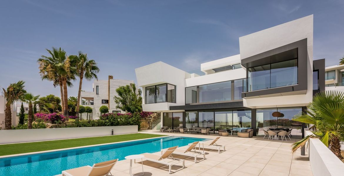 Nueva increíble villa de lujo de estilo contemporáneo