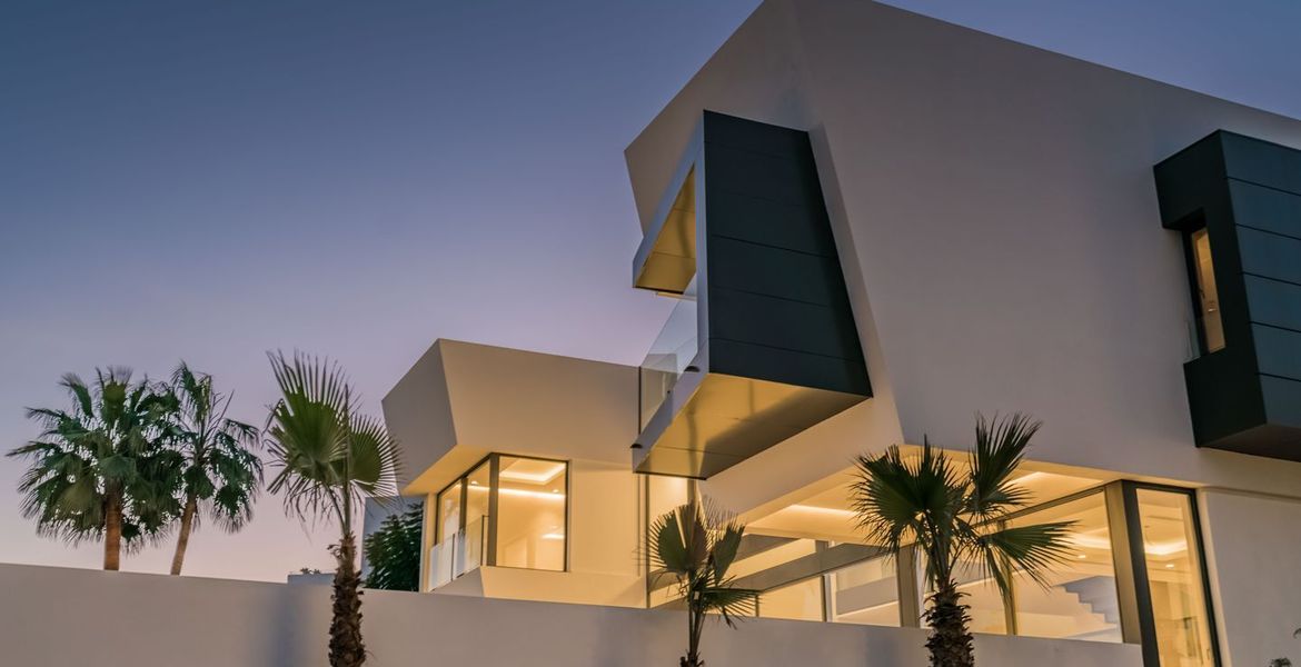 Nueva increíble villa de lujo de estilo contemporáneo