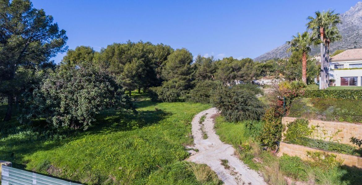 Parcela en La Quinta de Sierra Blanca