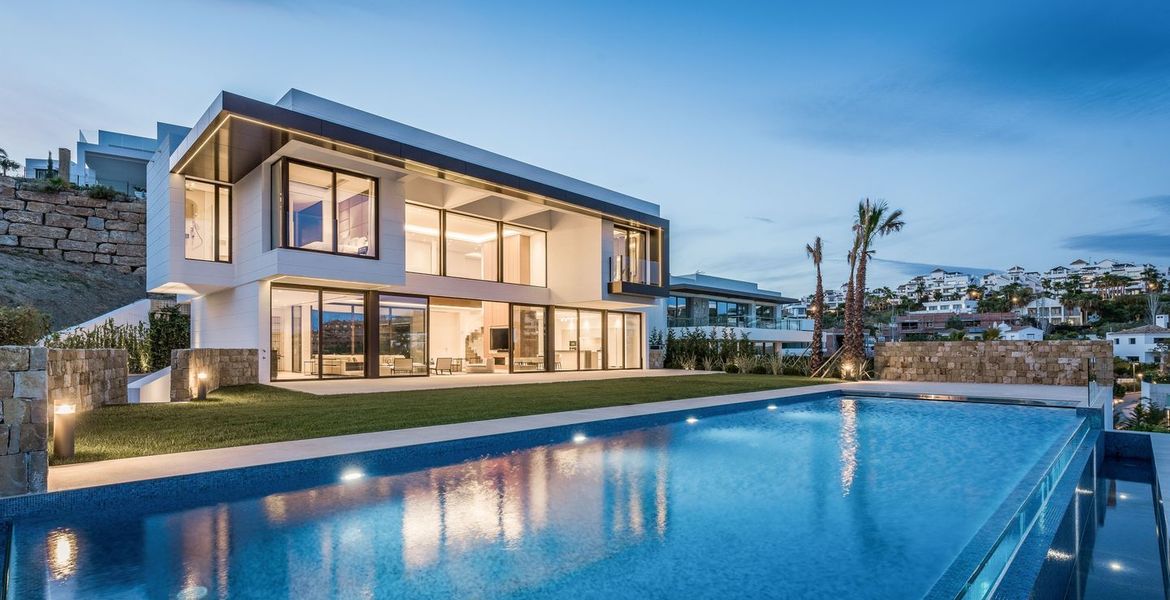 Extraordinary New Modern Property for Sale Marbella