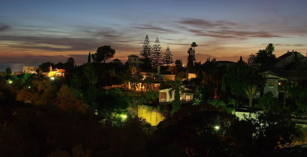 Villa con una piscina