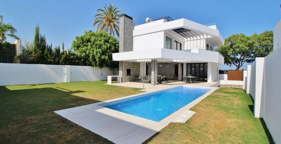 Villa en Venta en San Pedro de Alcántara