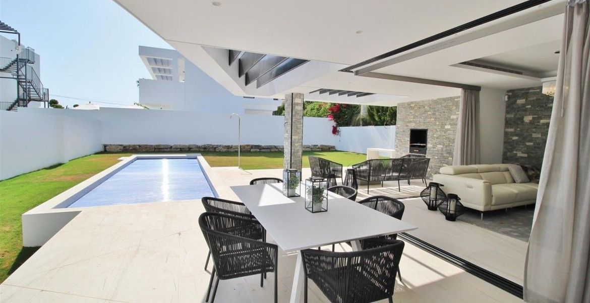 Villa en Venta en San Pedro de Alcántara