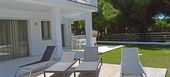 Villa con piscina climatizada en Las Chapas Marbella