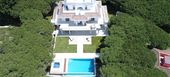 Villa con piscina climatizada en Las Chapas Marbella