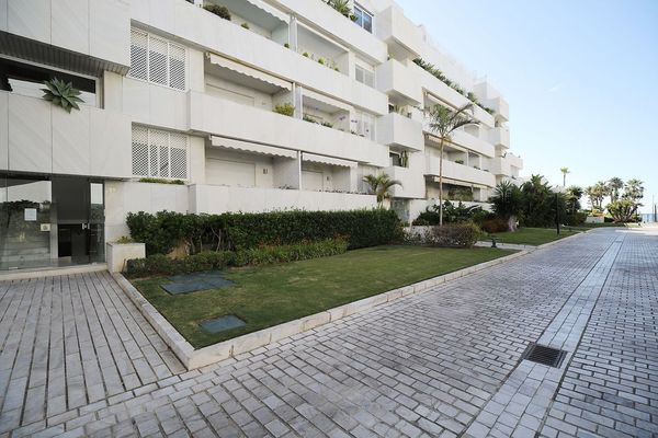 Apartamento en Alquiler en Los Granados Puerto Banus