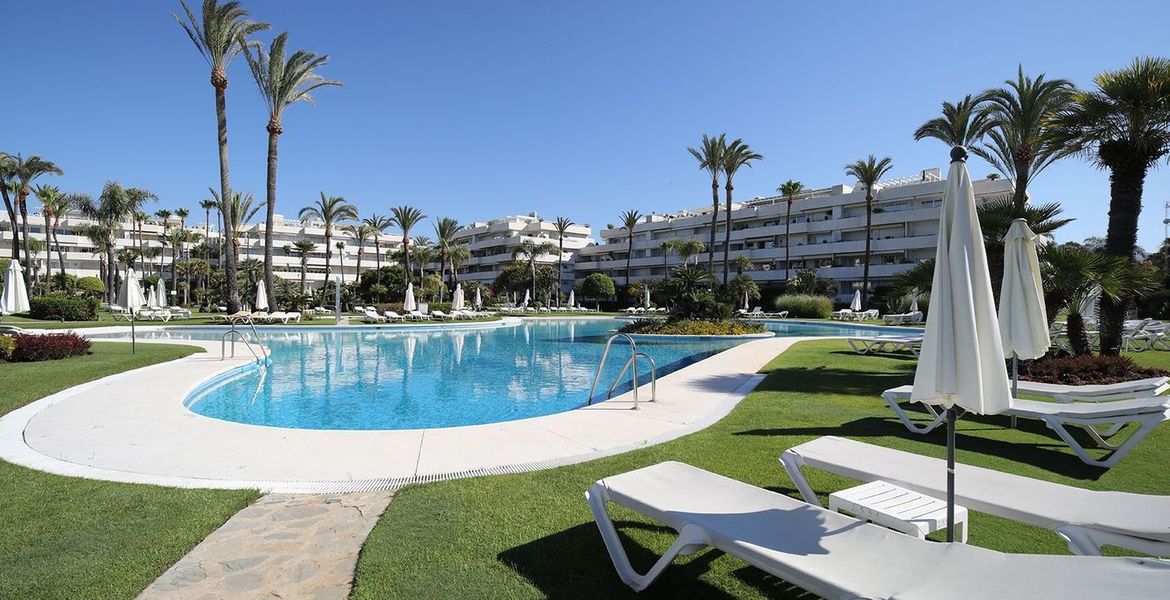 Apartamento en Alquiler en Los Granados Puerto Banus