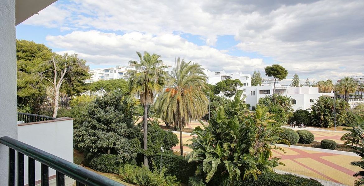 Apartamento en Alquiler en Puerto Banus