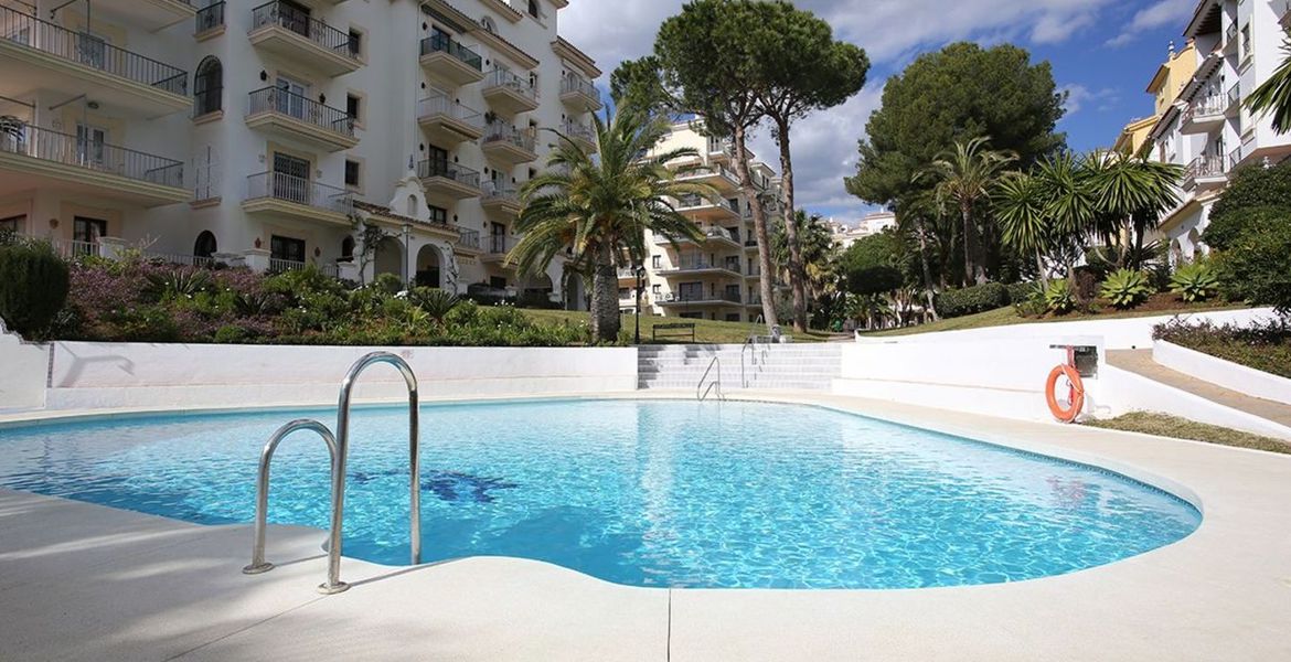 Apartment for Rent in Puerto Banus