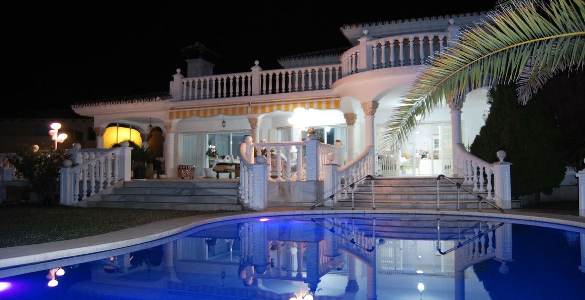 Villa for Sale in Marbesa