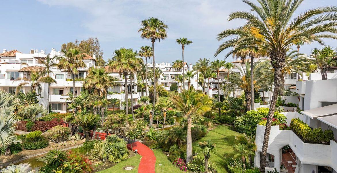 Ático en primera línea de playa en Marbella