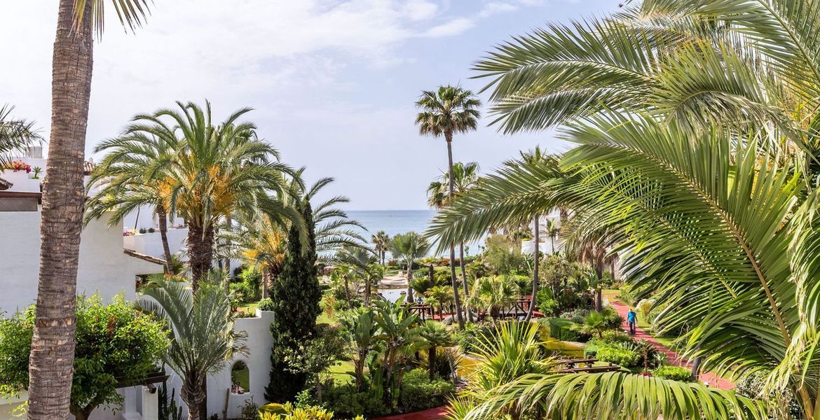 Ático en primera línea de playa en Marbella