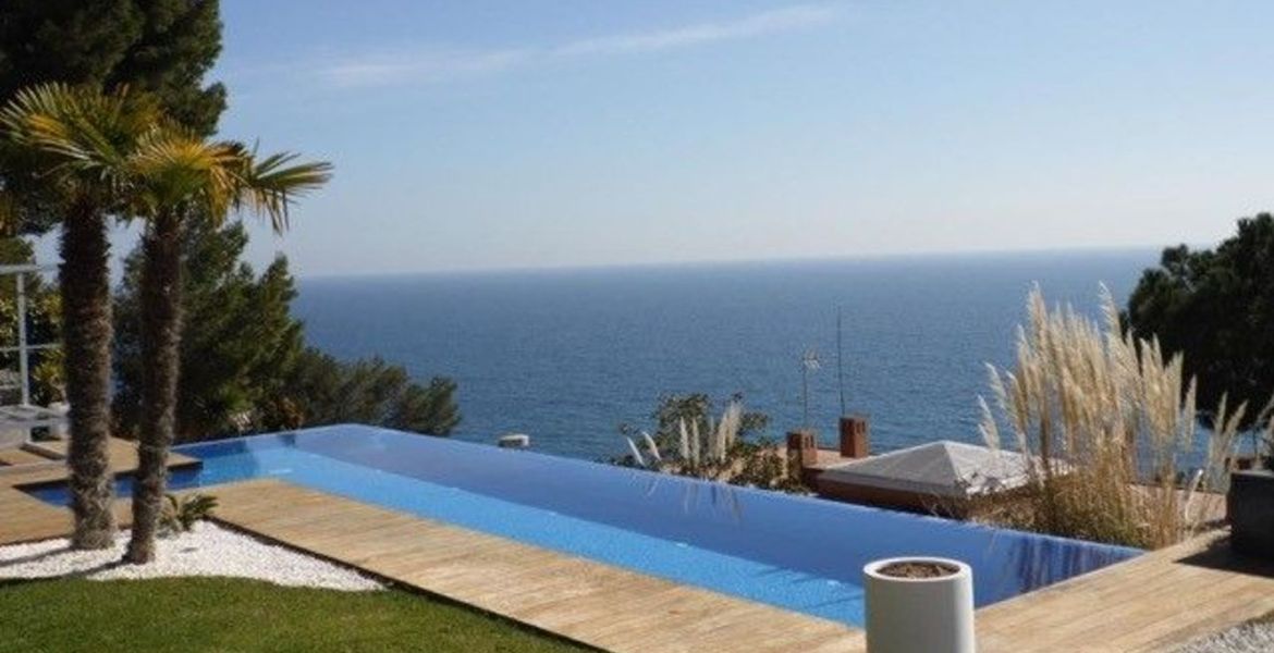 Villa for rent in costa brava