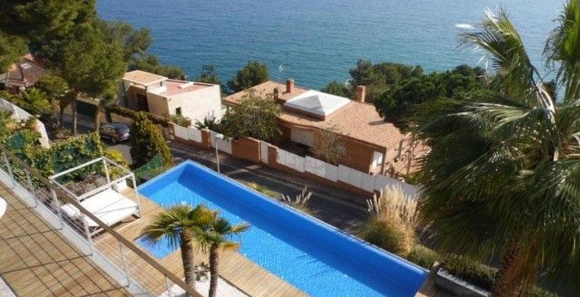 Villa for rent in costa brava