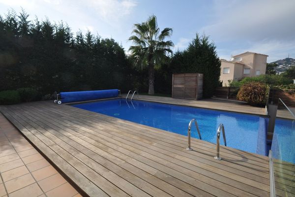 Villa en alquiler en costa brava