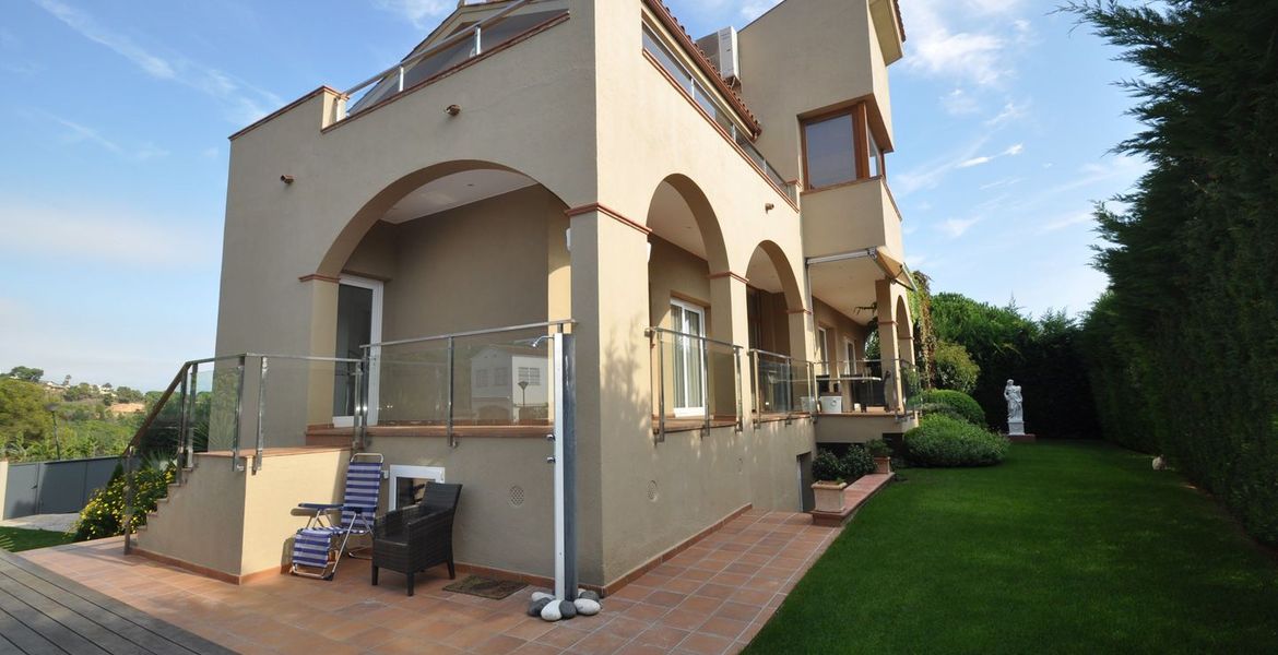 Villa for rent in costa brava