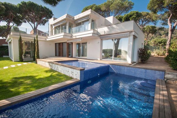 Villa en alquiler en costa brava