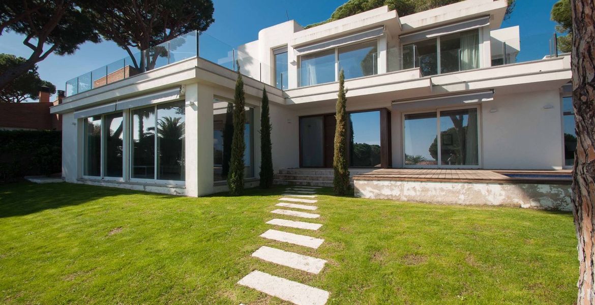 Villa en alquiler en costa brava