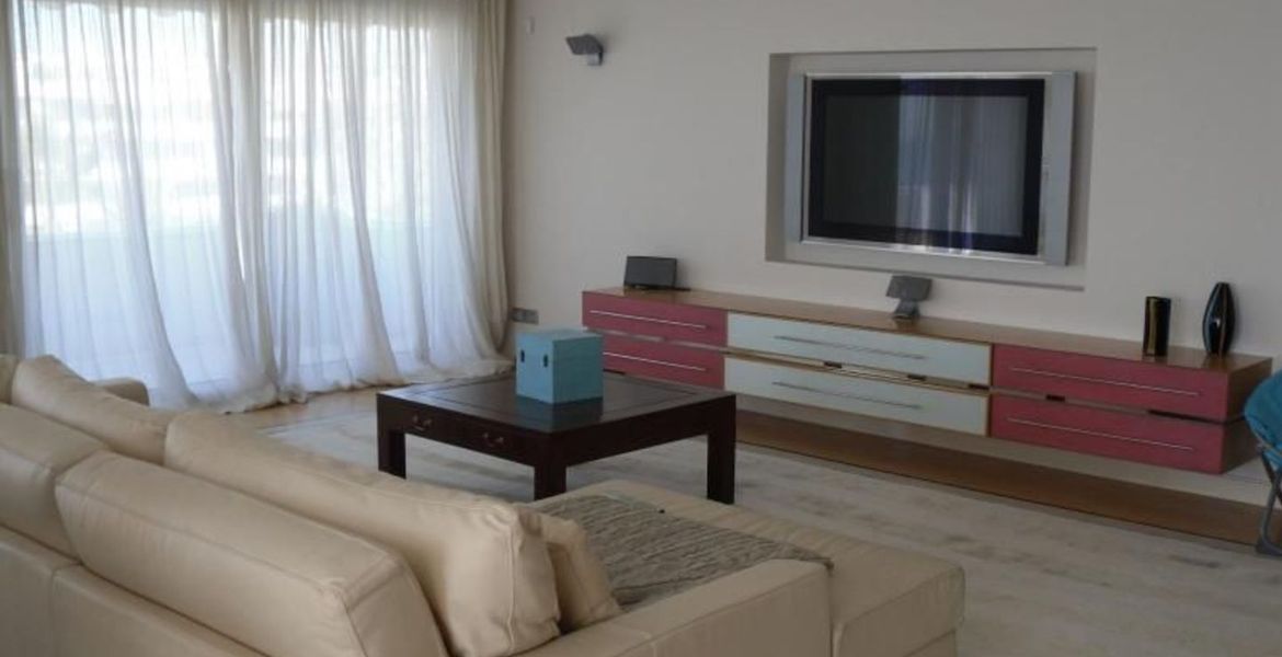 Penthouse for rent in Los Granados