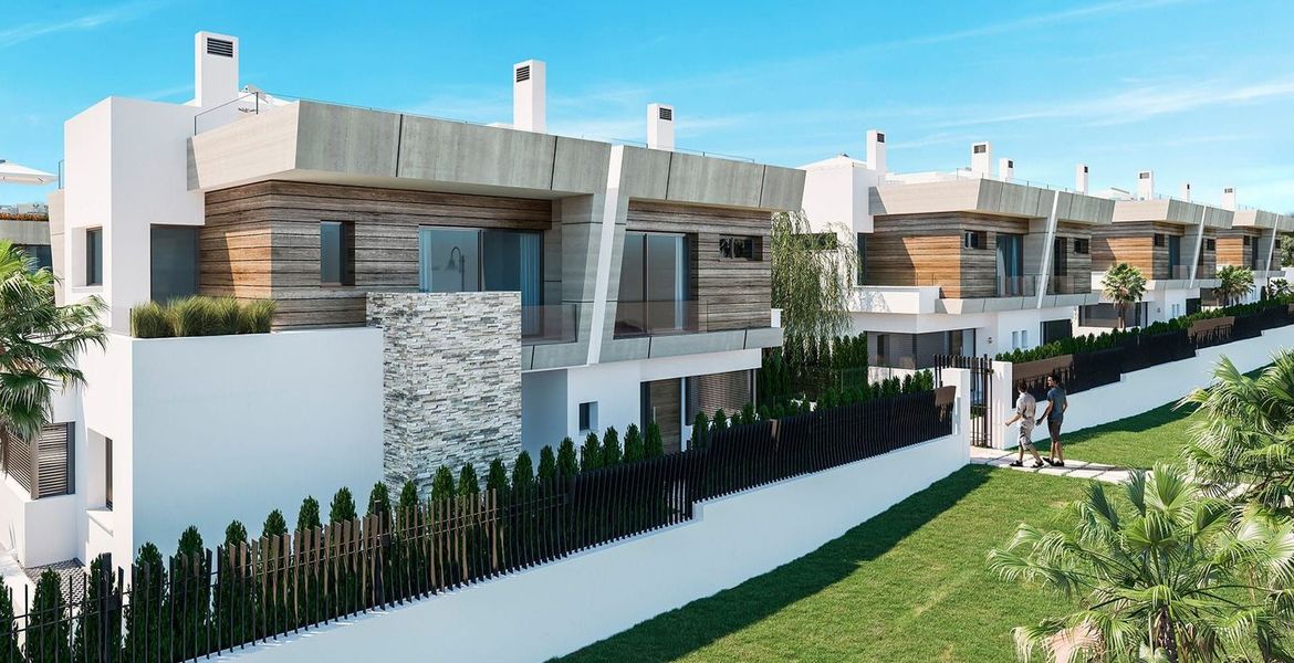 Villas de lujo pareadas e independientes en Puerto Banús