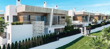 Villas de lujo pareadas e independientes en Puerto Banús