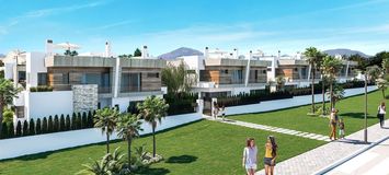 Villas de lujo pareadas e independientes en Puerto Banús