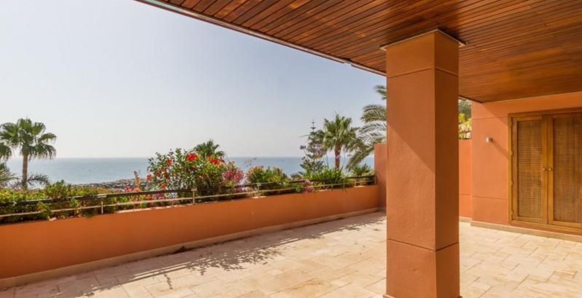 Apartamento en venta en Puerto Banus