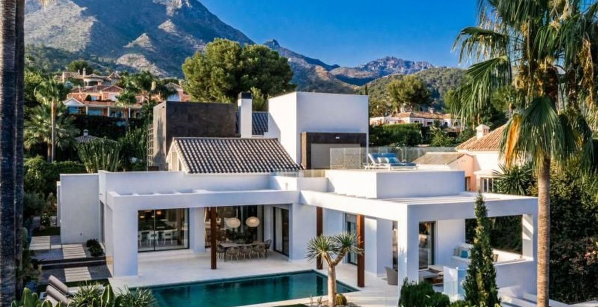 Villa for sale in Sierra Blanca