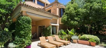 Villa for sale in Altos de Puente Roman