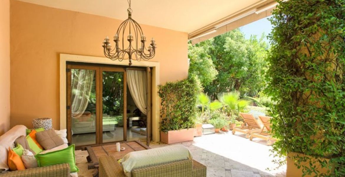 Villa for sale in Altos de Puente Roman