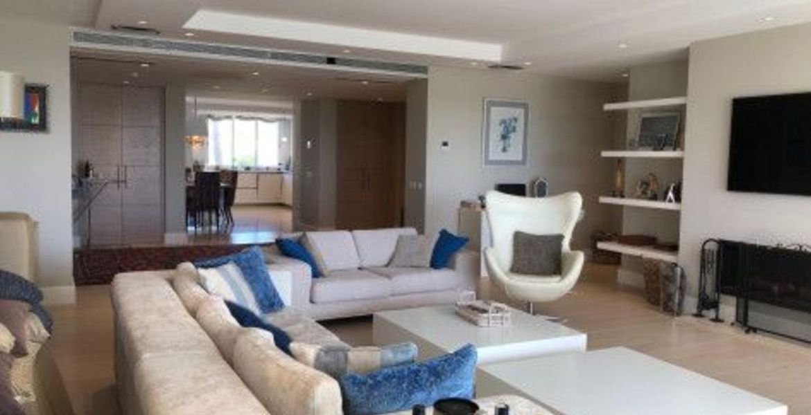 Penthouse for sale in Los Granados