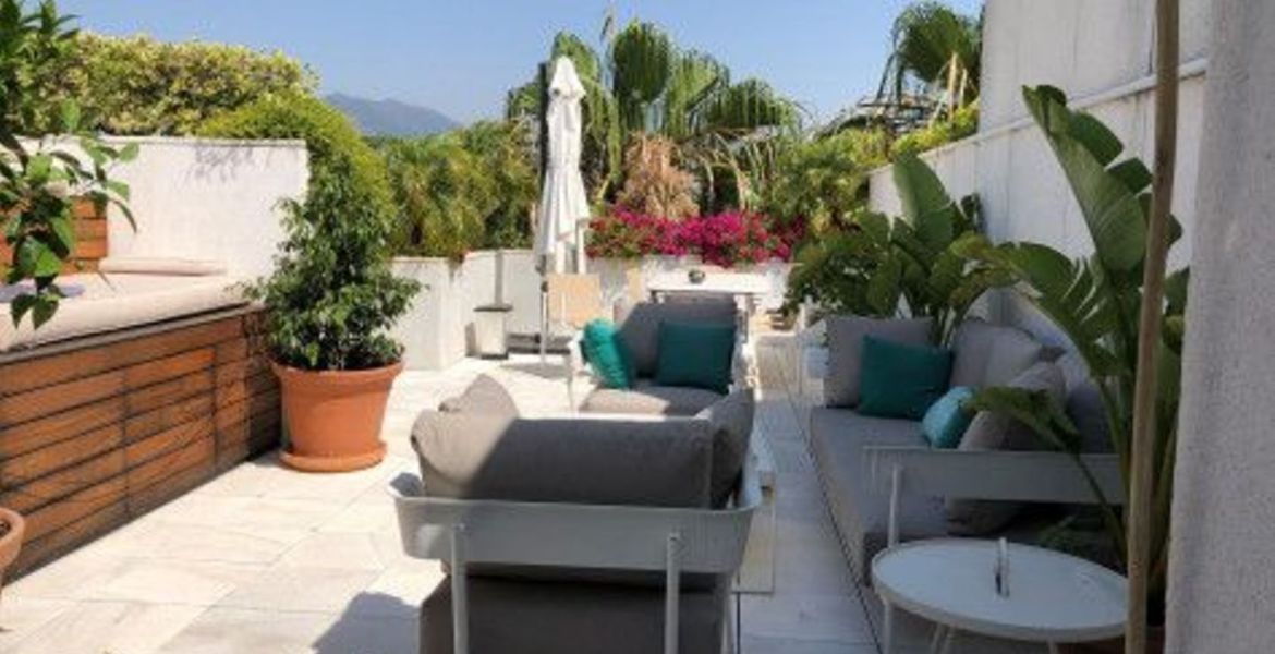 Penthouse for sale in Los Granados